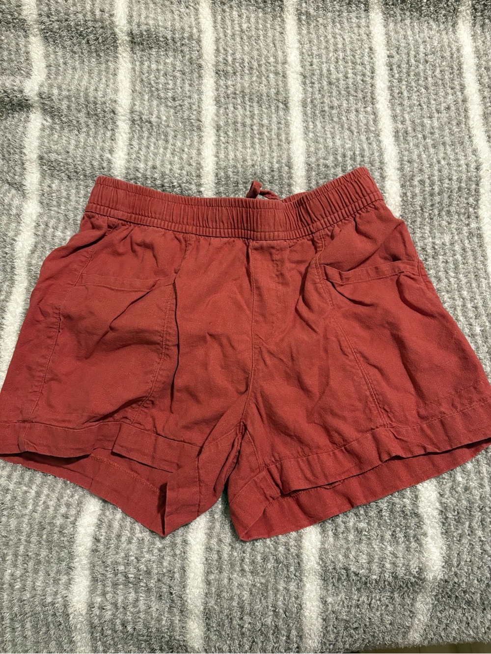 Old Navy Women's Rust Red Drawstring Athletic Shorts